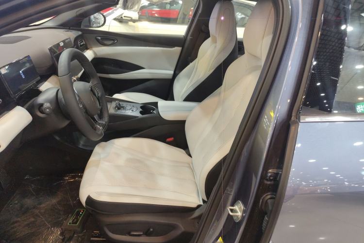 Used BYD Seal 06 New Energy 2024 DM-i 120KM Luxury Model
