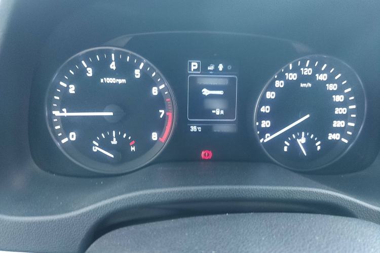 Used Hyundai Elantra 2016 1.6L Automatic ZhiXuan – Elite Version
