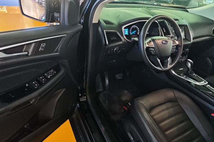 Used Ford Edge 2018 EcoBoost 245 Two-Wheel-Drive Titanium 7-Seater China V Standard