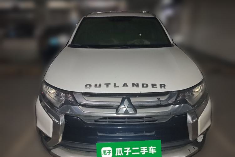 Used Mitsubishi Outlander 2018 2.0L Two-Wheel Drive Glory Edition 5 Seats
