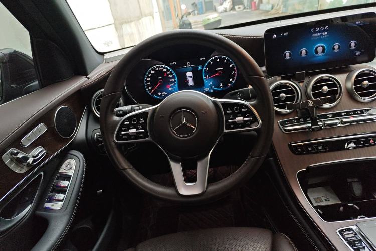 Used Mercedes-Benz GLC 2020 Facelift GLC 300 L 4MATIC Dynamic Edition
