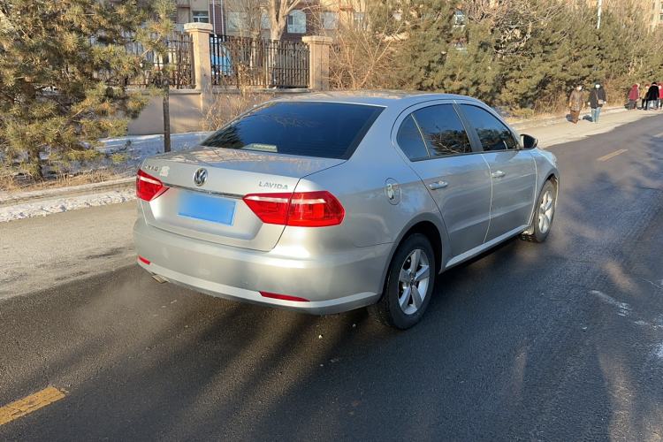 Used Volkswagen Lavida 2013 Revised Classic 1.6L Manual Fashion Edition
