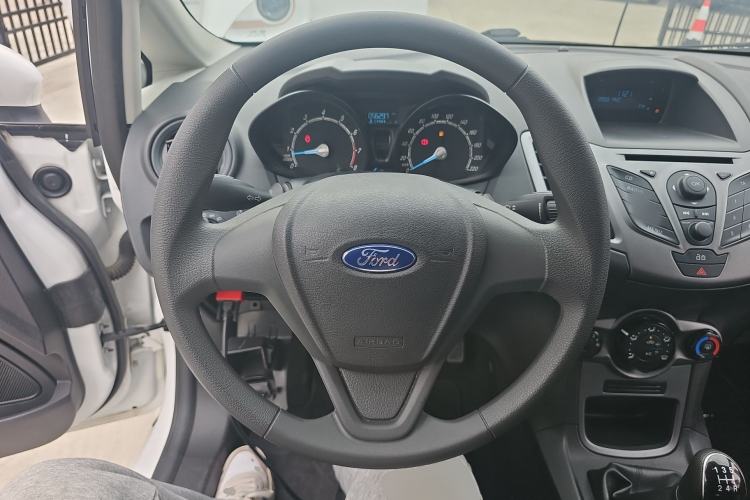 Used Ford Fiesta 2013 Hatchback 1.5L Manual Fashion Edition