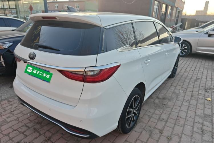 Used BYD Song MAX 2017 1.5T Automatic Smart Connect Luxury 7-Seater
