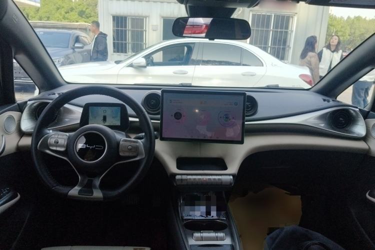 Used BYD Dolphin 2023 420 km Fashion Edition
