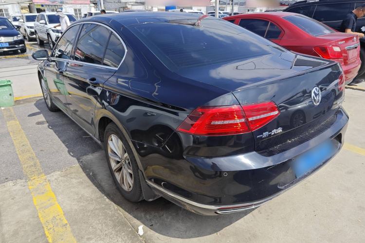 Used Volkswagen Magotan 2019 330TSI DSG Leading Edition China V Standard
