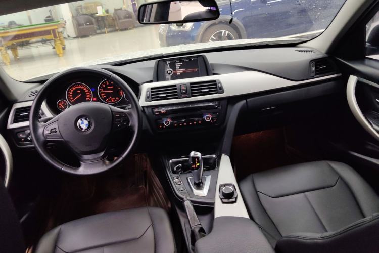 Used BMW 3 Series 2014 320Li Fashion Model
