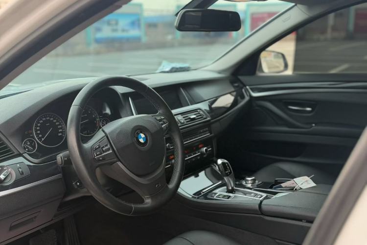 Used BMW 5 Series 2014 520Li Elegant Model