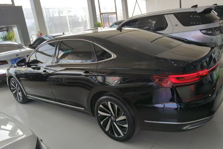 Used Volkswagen Passat 2023 Facelift 330TSI Luxury Edition