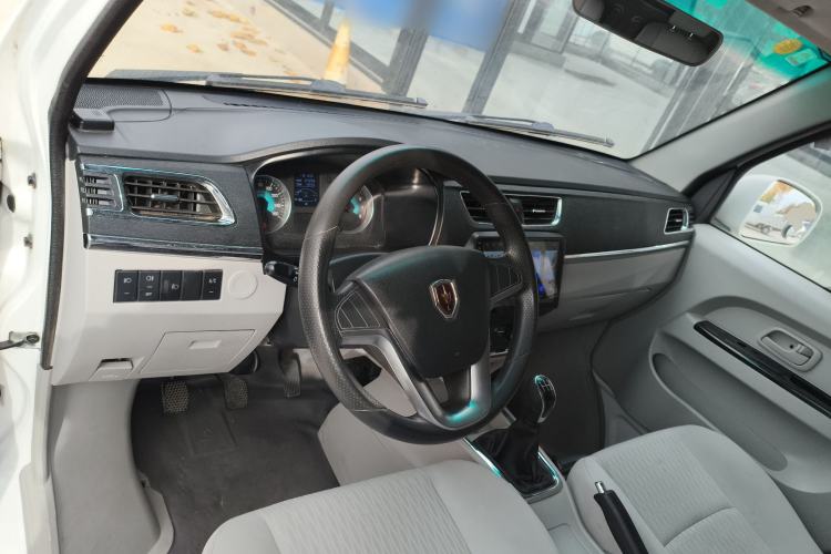 Used Jinbei New Hiace X30L 2019 1.5L Van Wealth Edition China VI SWC15M
