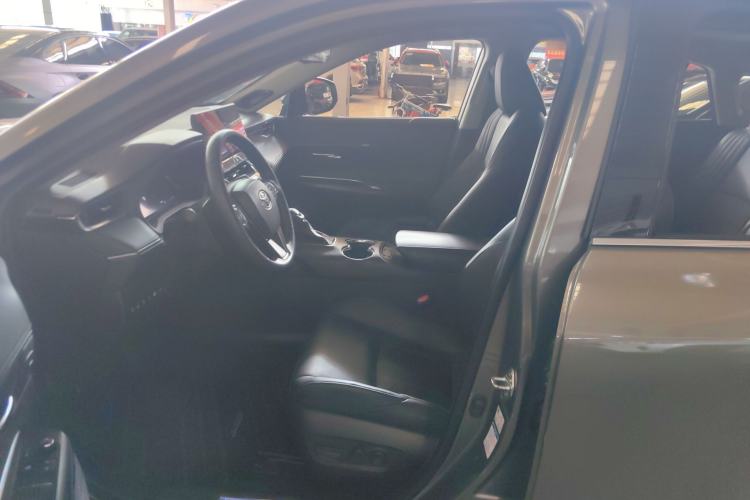 Used Toyota Harrier 2022 Dual-Engine 2.5L CVT Four-Wheel Drive Flagship Edition