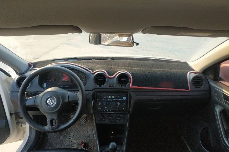 Used Volkswagen Jetta 2015 Value Edition 1.6L Manual Fashionable Style
