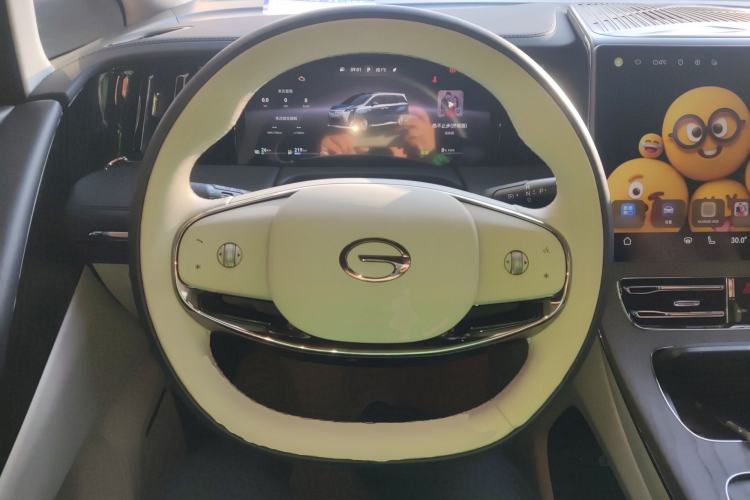 Used GAC Trumpchi Xiangwang M8 2025 Kunkun Series Ultra First-Class Cabin
