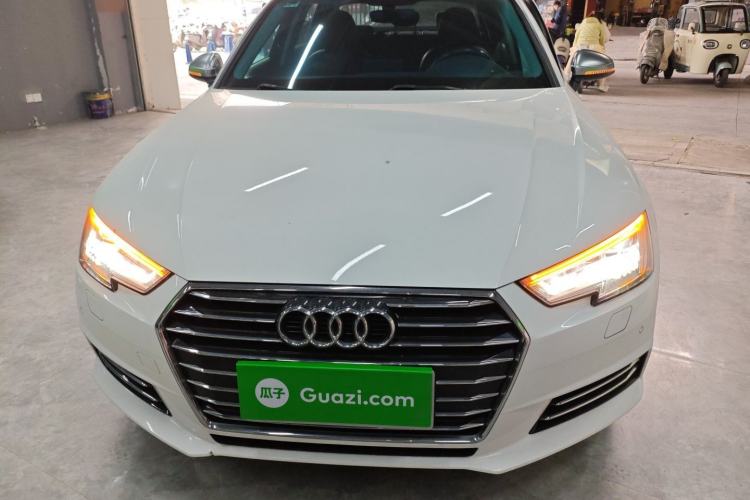 Used Audi A4L 2018 30th Anniversary Edition 40 TFSI Trendy Model