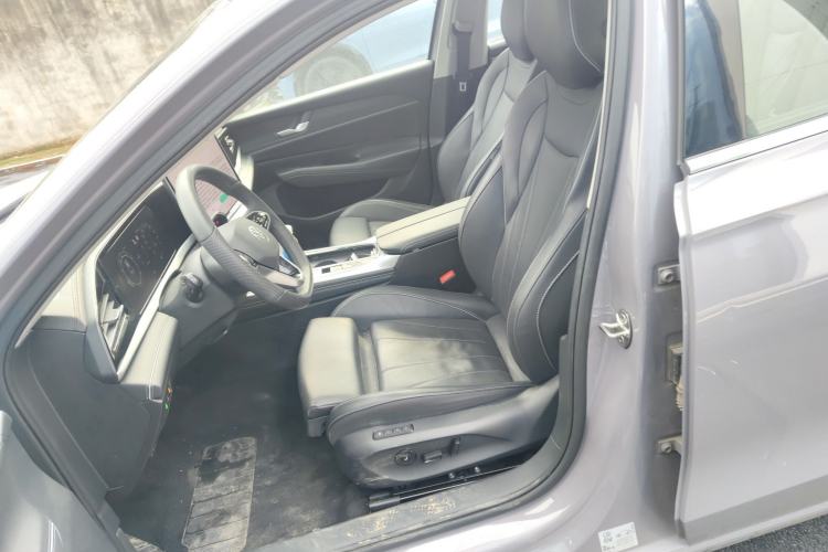 Used Volkswagen Passat 2025 Pro 380TSI Dragon Supreme Edition