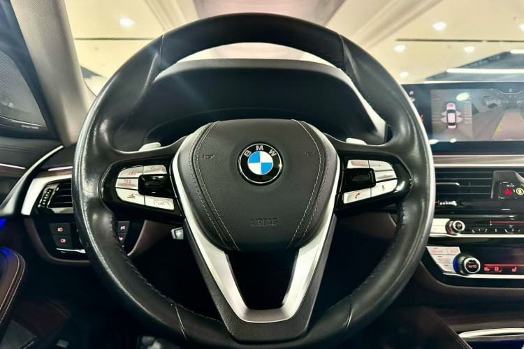 Used BMW 5 Series 2019 530Li Luxury Edition Premium Package
