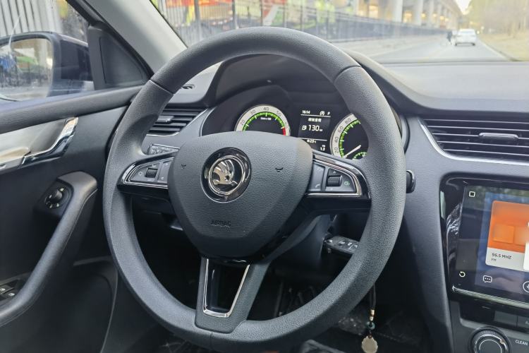 Used Skoda Octavia 2020 TSI280 DSG SmartDrive Luxury Edition
