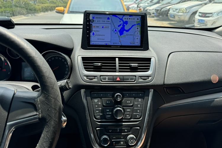 Used Buick Encore 2015 1.4T Automatic Two-Wheel Drive Urban Elite Version
