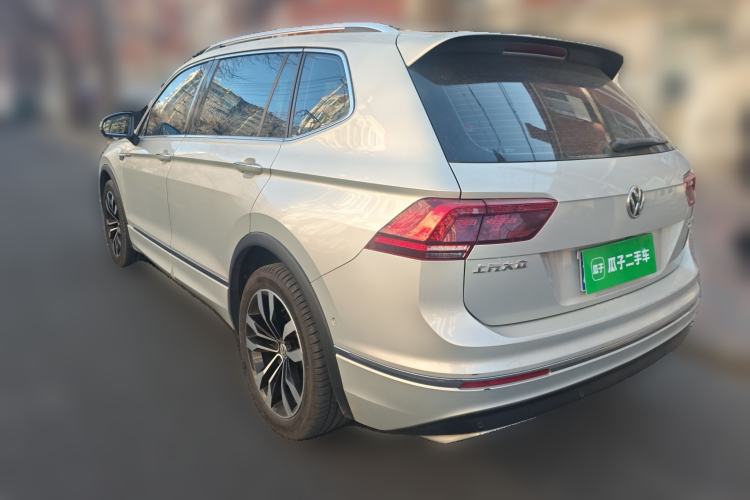 Used Volkswagen Tiguan L 2020 330TSI Automatic Two-Wheel Drive R-Line Flagship Version China VI Standard