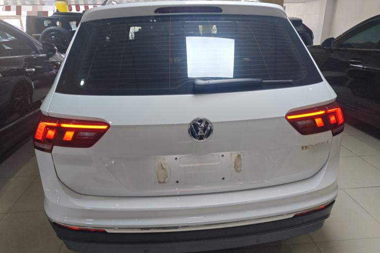 Used Volkswagen Tiguan L 2019 Revised 330TSI Automatic Two-Wheel Drive Smart & Luxury Edition China VI Standard
