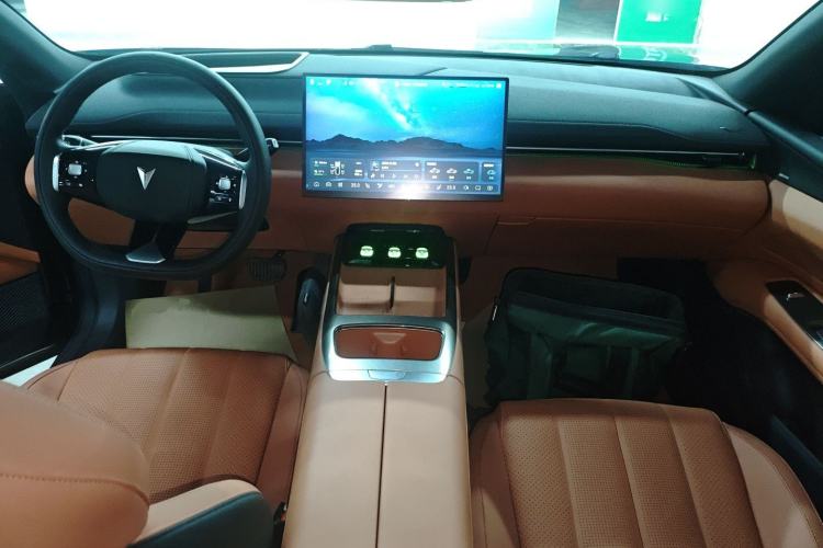 Used  L07 2024 230Max Qiankun Intelligent Driving ADS SE Range-Extended Version
