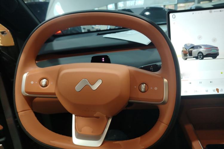 Used ONVO L60 2024 60 kWh Rear-Drive Version
