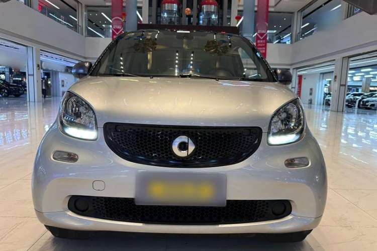 Used  fortwo 2015 1.0L 52 kW Hardtop Passion Edition
