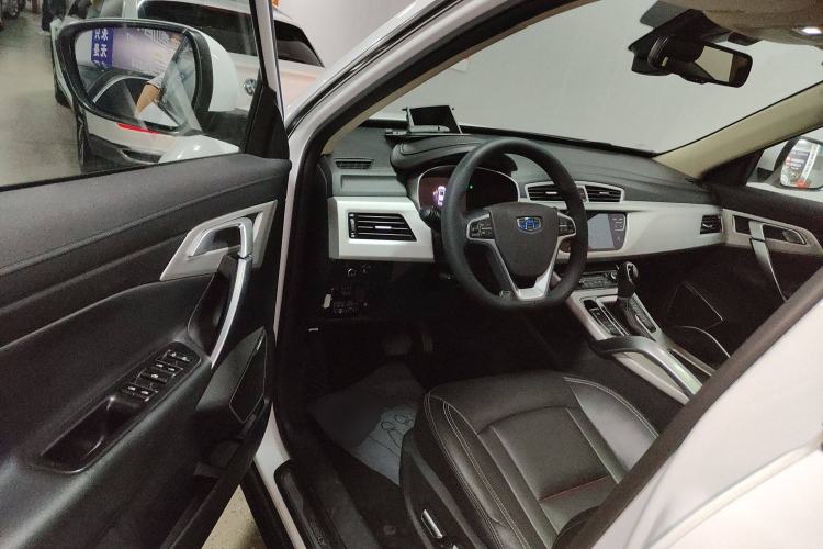 Used Geely Auto Emgrand X7 Sport 2018 1.8TD Automatic Two-Wheel Drive Smart 4G Connected Version