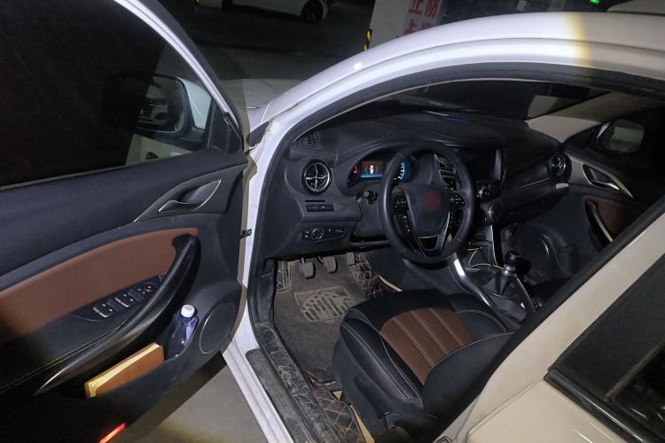 Used BYD Song 2018 1.5TI Manual Smart Connect Enjoyment Model