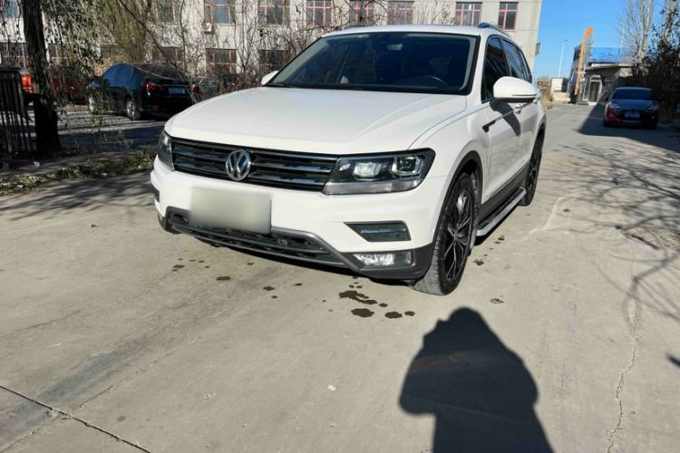 Used Volkswagen Tiguan L 2019 330TSI Automatic Two-Wheel Drive Smart Luxury Version China VI Standard
