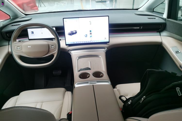 Used XPeng X9 2025 740 Ultra-Long Range Max
