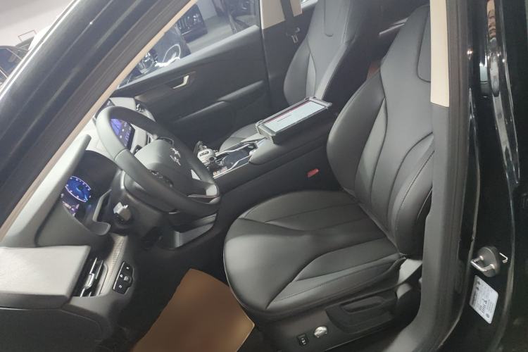 Used Hongqi E-QM5 2023 Revised Version Basic Travel Edition