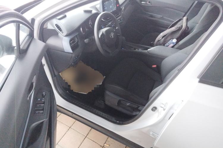 Used Toyota IZOA 2021 2.0L Enjoy Edition
