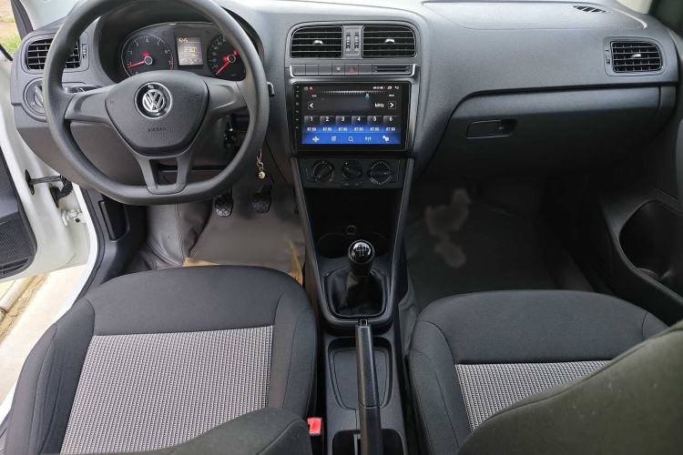 Used Volkswagen Polo 2014 1.4L Manual Fashion Edition
