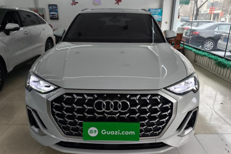 Used Audi Q3 2024 40 TFSI Fashion Dynamic Model