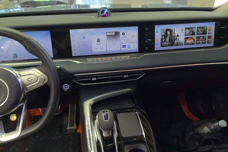 Used VOYAH FREE 2021 Four-Wheel Drive Standard Range-Extended Exclusive Luxury Package
