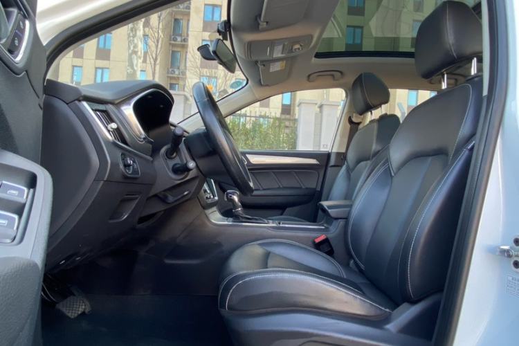 Used Roewe RX5 2019 20T Two-Wheel Drive Automatic 4G Connected Platinum Edition