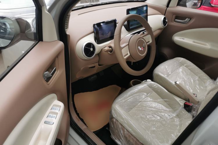 Used Wuling Hongguang MINIEV 2025 Four-Door Version Premium Edition
