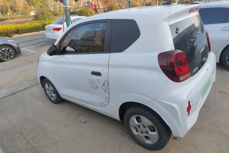 Used Roewe Clever 2021 302 km New Four-Seater Super-Efficient Version