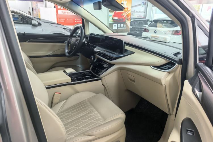 Used Buick GL8 2022 ES Landtrek 653T Flagship Model
