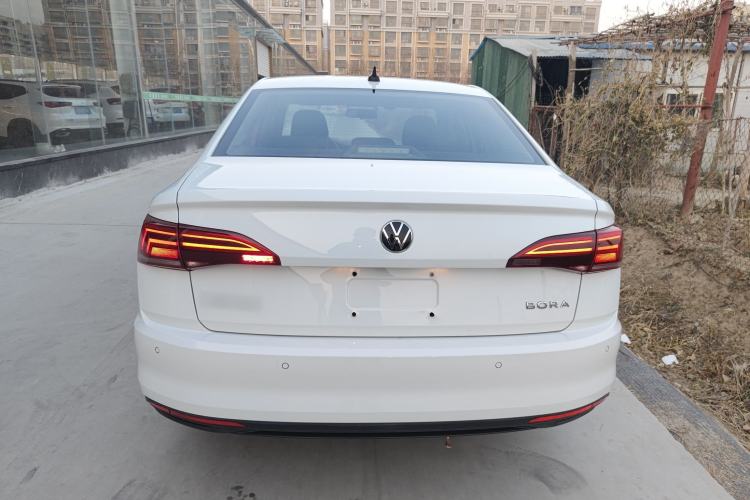 Used Volkswagen Bora 2021 1.5L Automatic Fashionable Smart Connectivity Version
