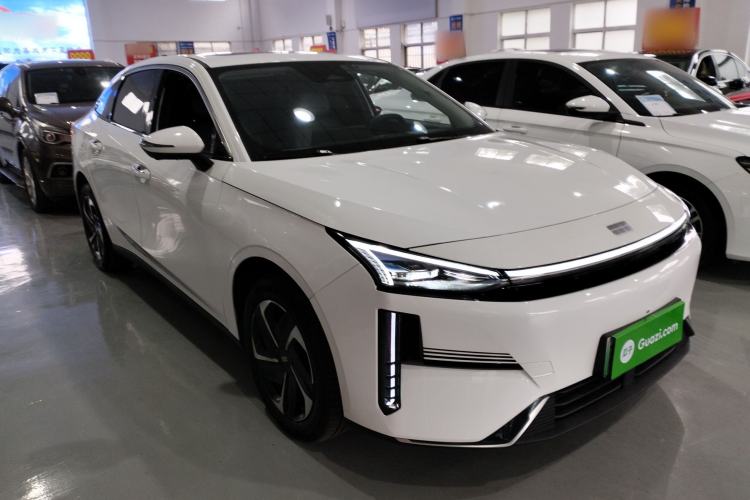 Used  L6 2025 EM-i 140km Starship Edition