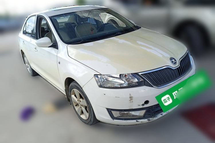 Used Skoda Rapid 2015 1.6L Manual Smart Selection Model
