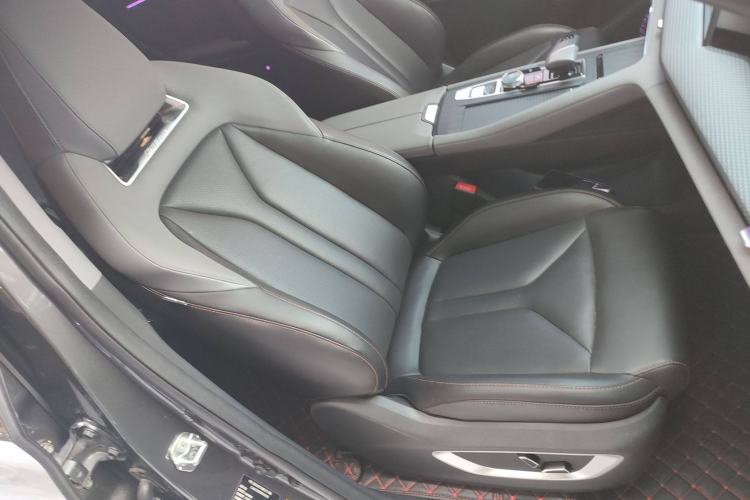 Used Changan CS75 PLUS 2022 2nd Generation 1.5T Automatic Prestige Version
