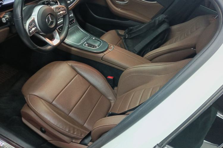 Used Mercedes-Benz E-Class 2019 E 300 L Sporty and Stylish Model
