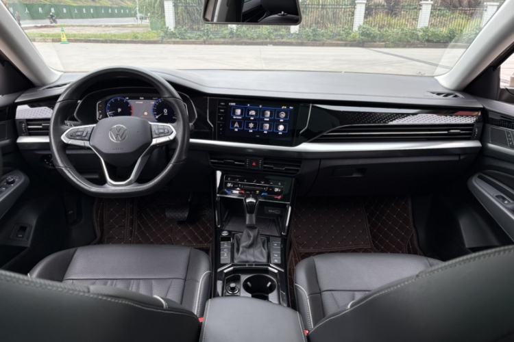 Used Volkswagen Passat 2022 330TSI Starry Luxury Edition
