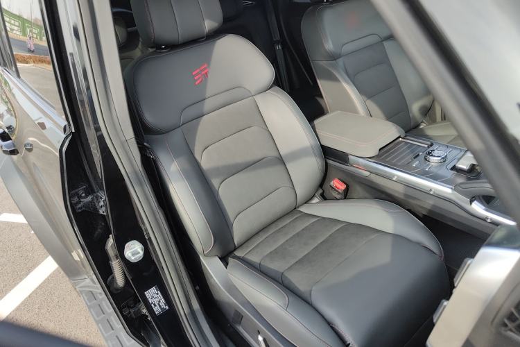 Used JETOUR Traveler 2023 2.0T All-Wheel Drive CrossPRO+
