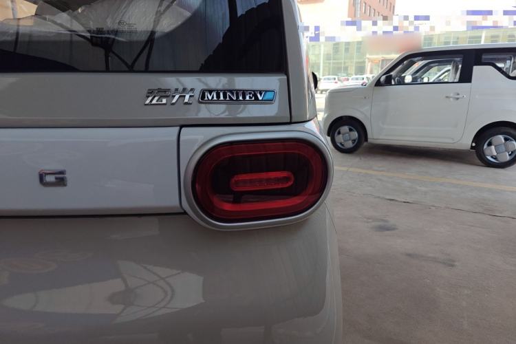 Used Wuling Hongguang MINIEV 2024 3rd Generation 215km Youth Edition