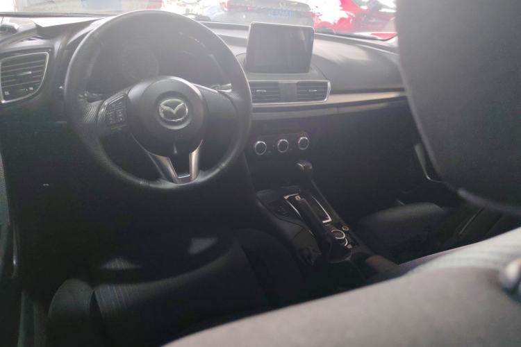 Used Mazda Mazda 3 Axela 2016 Sedan 1.5L Automatic Comfort Model
