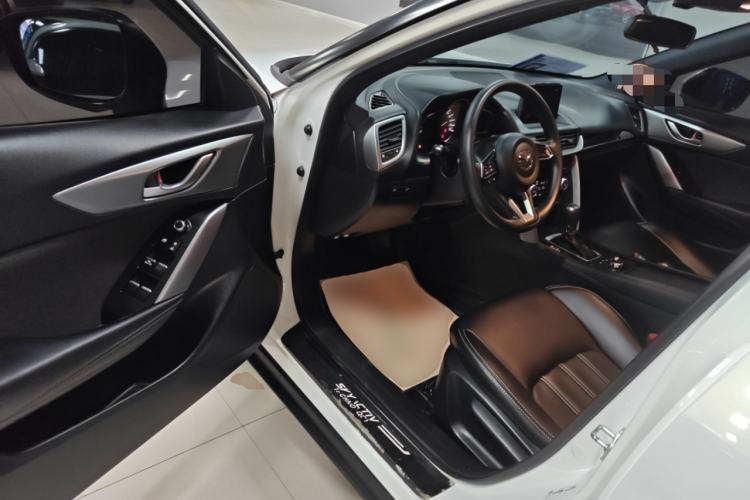 Used Mazda CX-4 2018 2.0L Automatic Two-Wheel Drive Blue Sky Exploration Version China V Standard